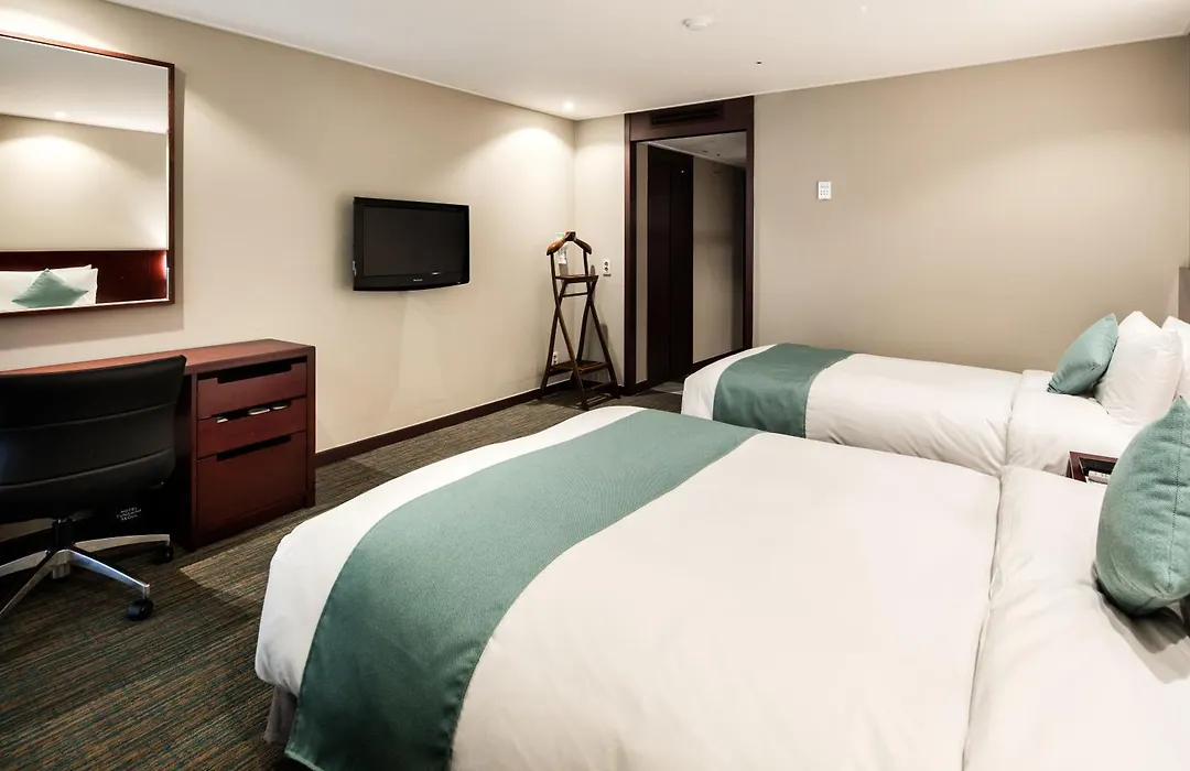 Sunshine Hotel-1